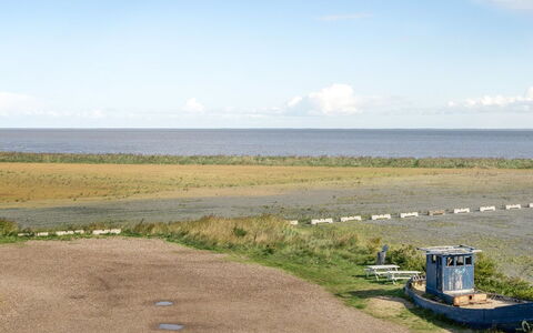 Theis - 100M from the Sea: Horizon, Écorégion, Plaine, Prairie, Nuage, Lot Terre, Côte, Mer, Rive, Champ