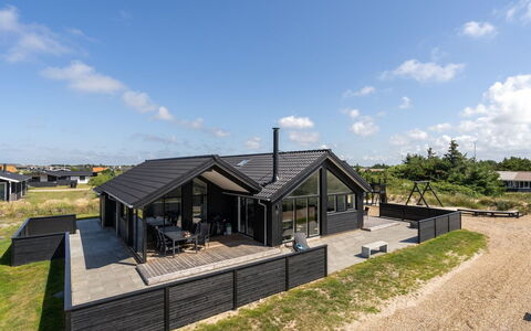 Swante - from the Sea: Chalet, Domicile, Maison, Toit, Porche, Biens, Siding, Batiments Jardin, Ferme, Cour