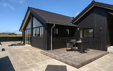 Swante - from the Sea: Chalet, Domicile, Maison, Toit, Porche, Biens, Siding, Batiments Jardin, Ferme, Cour