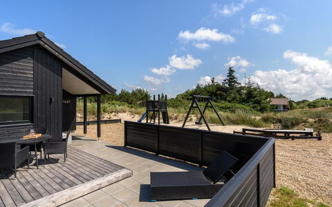 Swante - from the Sea: Chalet, Domicile, Maison, Toit, Porche, Biens, Siding, Batiments Jardin, Ferme, Cour
