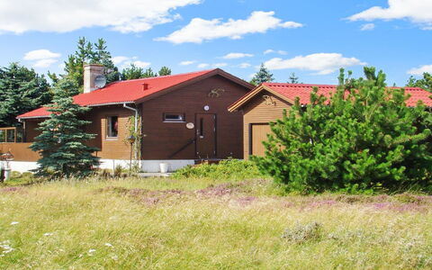 Eine - 800M from the Sea: Chalet, Cabanon, Cabane, Ferme, Prairie, Cabane, Grange, Cabane En Rondins, Batiments Jardin