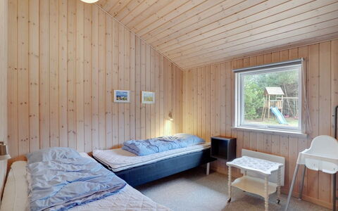 Anegrete - 900M from the Sea: Domicile, Chalet, Porche, Dur, Siding, Plate-Forme, Ombre, Planche, Biens, Batiments Jardin