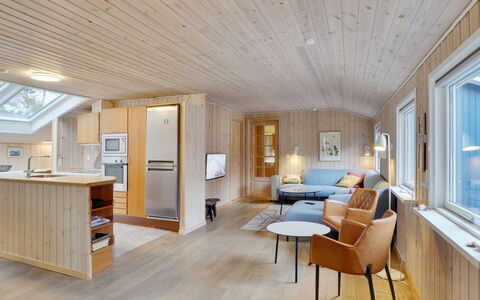 Anegrete - 900M from the Sea: Domicile, Chalet, Porche, Dur, Siding, Plate-Forme, Ombre, Planche, Biens, Batiments Jardin