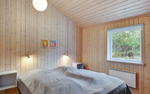 Anegrete - 900M from the Sea: Chalet, Domicile, Maison, Toit, Porche, Biens, Siding, Batiments Jardin, Ferme, Cour