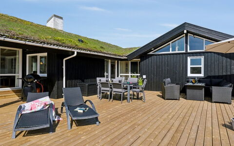 Alrune - 800M from the Sea: Herbe, Bois, Zone Rurale, Arbuste, Chalet, Toit, Plaine, Lot Terre, Domicile, Couverture De Sol