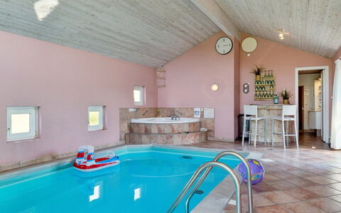 Alrune - 800M from the Sea: Herbe, Bois, Zone Rurale, Arbuste, Chalet, Toit, Plaine, Lot Terre, Domicile, Couverture De Sol