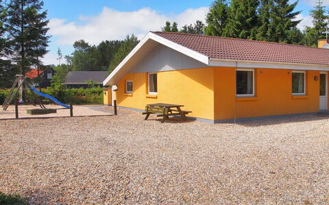 Billing - 11Km from the Sea: Maison, Toit, Domicile, Zone Résidentielle, Chalet, Biens, Ombre, Cour, Ferme, Allée