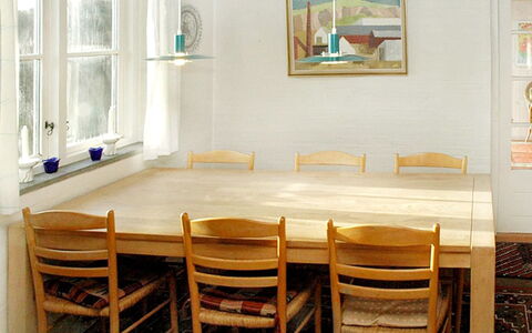 Zuzan - 500M from the Sea: Maison, Toit, Domicile, Chalet, Cabanon, Batiments Jardin, Siding, Cour, Cabane En Rondins, Cabane