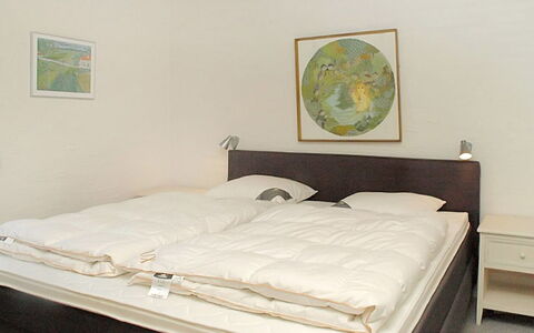 Zuzan - 500M from the Sea: Maison, Toit, Domicile, Chalet, Cabanon, Batiments Jardin, Siding, Cour, Cabane En Rondins, Cabane