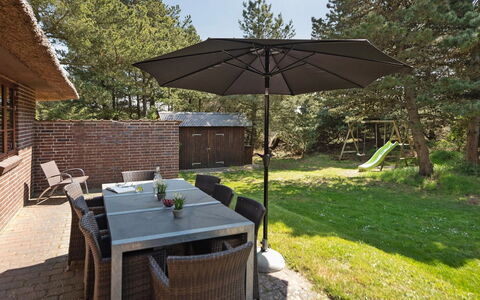 Satzur - 800M from the Sea: Meubles, Mobilier De Jardin, Chaise, Bois, Table, Parapluie, Tableau De Plein Air, Table Cuisine Et Salle A Manger, Jardin, Ombre
