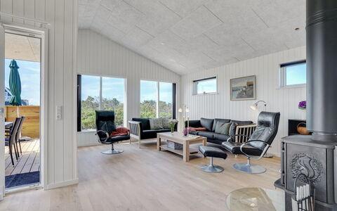 Alvhild - from the Sea: Bois, Toit, Architecture, Domicile, Maison, Chalet, Siding, Dur, Pente, Biens