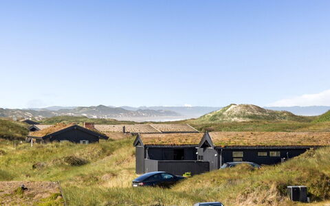 Kalervo - 100M from the Sea: Architecture, Toit, Domicile, Composite, Daylighting, Siding, Allée