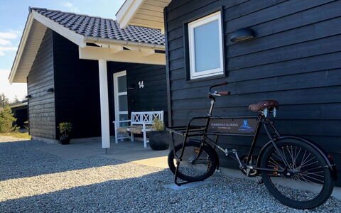 Ancel - 1.7Km from the Sea: Piscine, Mobilier De Jardin, Meubles, Recours, Dalle, Eco Hôtel, Ombre, Chaise, Loisir, Biens