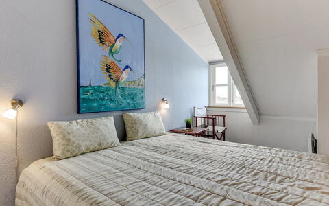 Enrica - 1Km from the Sea: Chambre, Design Intérieur, Sol, Sol, Lit, Bois, Plafond, Literie, Drap De Lit, Meubles