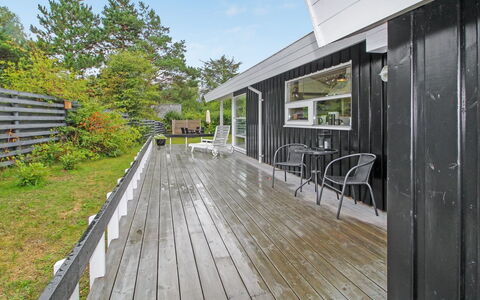 Fasti - 300M from the Sea: Herbe, Arbuste, Maison, Jardin, Domicile, Chalet, Lot Terre, Pelouse, Couverture De Sol