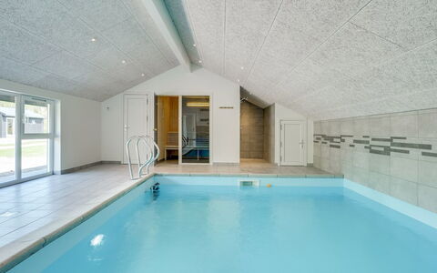 Ruut - 200M from the Sea: Sol, Mur, Sol, Design Intérieur, Bois, Plafond, Parquet, Éclairage, Meubles, Revêtement De Sol Stratifié