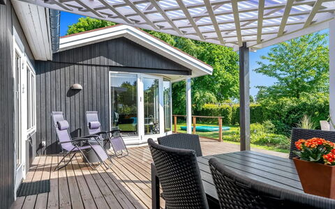 Lirita - 700M from the Sea: Ombre, Mobilier De Jardin, Jardin, Eco Hôtel, Structure En Plein Air, Plate-Forme, Patio, Pergola, Piscine, Conception