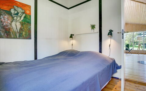 Morle - 600M from the Sea: Sol, Design Intérieur, Sol, Bois, Plafond, Chambre, Meubles, Éclairage, Lit, Luminaire