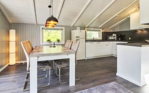 Cajsa - 1.5Km from the Sea: Toit, Maison, Domicile, Chalet, Porte, Siding, Plate-Forme, Porche, Planche, Dur