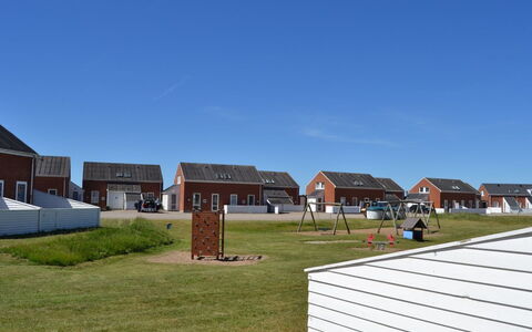 Fraya - 2.3Km from the Sea: Bâtiment, Maison, Fenêtre, Domicile, Toit, Zone Résidentielle, Arbuste, Chalet, Lot Terre
