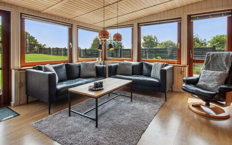 Øvli - 3.8Km from the Sea: Chalet, Cabanon, Cabane, Ferme, Prairie, Cabane, Grange, Cabane En Rondins, Batiments Jardin