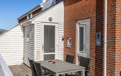 Niilo - 1.7Km from the Sea