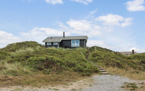 Ami - 200M from the Sea: Bois, Domicile, Porche, Plate-Forme, Dur, Toit, Tache De Bois, Parquet, Eco Hôtel