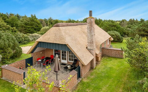 Pasi - 1.2Km from the Sea: Chalet, Cabanon, Cabane, Ferme, Prairie, Cabane, Grange, Cabane En Rondins, Batiments Jardin