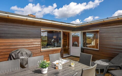 Evelin - from the Sea: Bois, Domicile, Meubles, Dur, Sol, Tache De Bois, Sol, Chalet, Porte, Composite