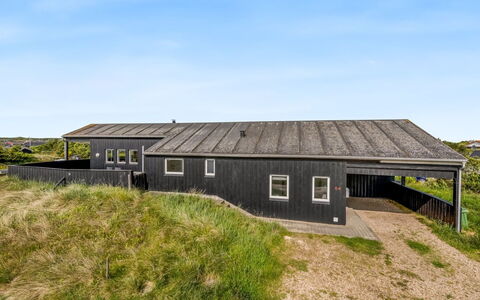 Temjana - from the Sea: Maison, Toit, Domicile, Chalet, Cabanon, Batiments Jardin, Siding, Cour, Cabane En Rondins, Cabane