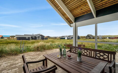 Sochyeta - 150M from the Sea: Toit, Plaine, Lot Terre, Zone Rurale, Domicile, Biens, Champ, Chalet, Pelouse, Banlieue