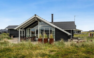 Sochyeta - 150M from the Sea