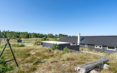 Tameran - 700M from the Sea