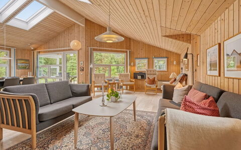 Heggi - 900M from the Sea: Bois, Sol, Design Intérieur, Plafond, Sol, Domicile, Salon, Dur, Parquet, Canapé