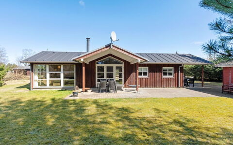 Herwarth - 3.3Km from the Sea: Toit, Maison, Domicile, Chalet, Siding, Biens, Allée, Batiments Jardin, Cour, Cabanon