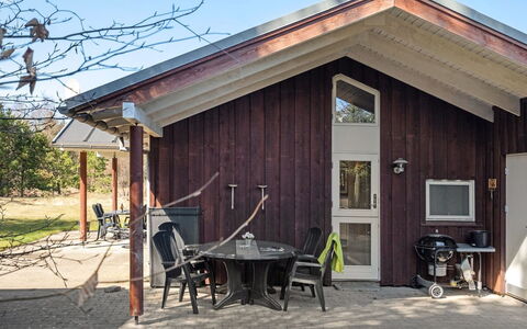 Herwarth - 3.3Km from the Sea: Toit, Maison, Domicile, Chalet, Siding, Biens, Allée, Batiments Jardin, Cour, Cabanon