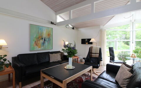 Seraphina - 2Km from the Sea: Meubles, Design Intérieur, Sol, Bois, Plafond, Sol, Canapé, Salon, Parquet, Éclairage