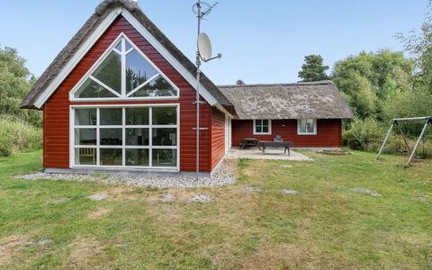 Jenna - 1.4Km from the Sea: Herbe, Maison, Toit, Domicile, Chalet, Arbuste, Lot Terre, Zone Rurale, Ferme, Couverture De Sol