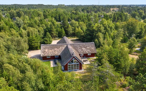 Jenna - 1.4Km from the Sea: Herbe, Maison, Toit, Domicile, Chalet, Arbuste, Lot Terre, Zone Rurale, Ferme, Couverture De Sol