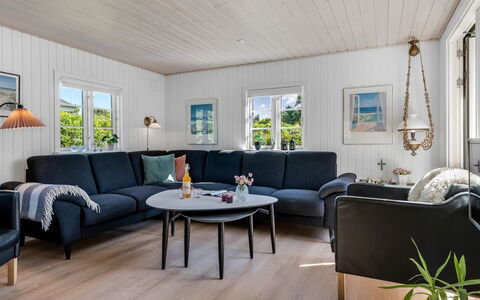 Soleil - 300M from the Sea: Domicile, Salon