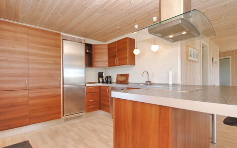 Ernbiorn - from the Sea: Sol, Design Intérieur, Sol, Comptoir, Cabinetry, Bois, Parquet, Cuisine, Plafond, Meubles