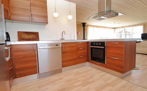 Ernbiorn - from the Sea: Sol, Cabinetry, Meubles, Sol, Comptoir, Design Intérieur, Parquet, Bois, Tiroir, Cuisine