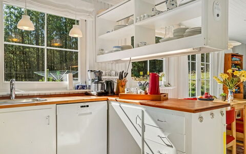 Eimi - 1.5Km from the Sea: Cuisine, Comptoir, Appareil De Cuisine, Design Intérieur, Cabinetry, Meubles, Sol, Bois, Principaux Appliance, Luminaire Plomberie