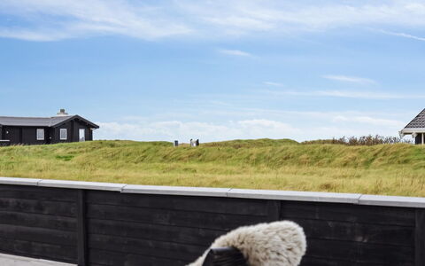 Dyri - 75M from the Sea: Bois, Toit, Architecture, Domicile, Maison, Chalet, Siding, Dur, Pente, Biens