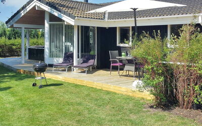 Augusta - 700M from the Sea