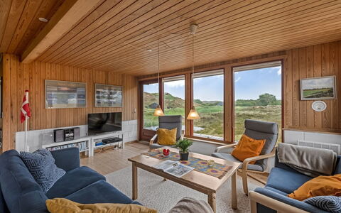 Sweni - 800M from the Sea: Arbuste, Design Urbain, Couverture De Sol, Brique, Appartement, Biens, Brickwork, Balcon, Aménagement Paysager