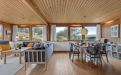 Sweni - 800M from the Sea: Arbuste, Design Urbain, Couverture De Sol, Brique, Appartement, Biens, Brickwork, Balcon, Aménagement Paysager
