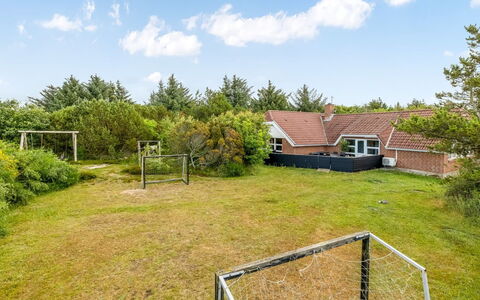 Sylvi - 1.7Km from the Sea: Lot Terre, Zone Rurale, Chalet, Jardin, Pelouse, Arrière-Cour, Biens, Cour, Ferme, Aménagement Paysager