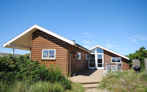 Geeske - 400M from the Sea: Maison, Toit, Domicile, Chalet, Cabanon, Batiments Jardin, Siding, Cour, Cabane En Rondins, Cabane