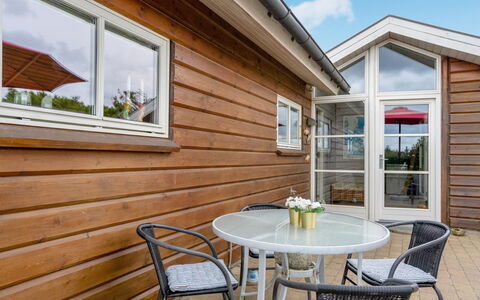 Geeske - 400M from the Sea: Maison, Toit, Domicile, Chalet, Cabanon, Batiments Jardin, Siding, Cour, Cabane En Rondins, Cabane